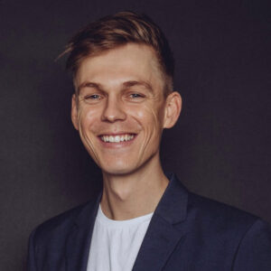 Caspar Lee
